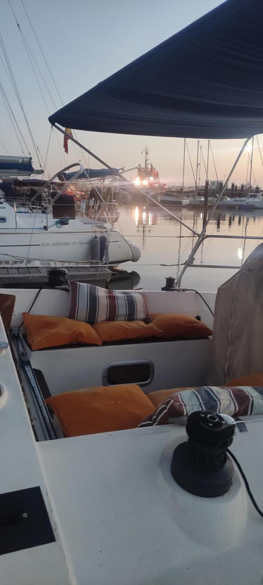 Boat-Apartamento Flotante Cadiz.. La Juanita Arroyo Екстер'єр фото